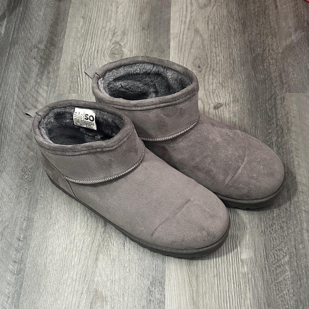 SO Women's Gray Cozy Ankle Boots